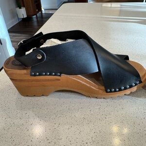 Anthropologie Troentorp Wooden Clog Sandals
